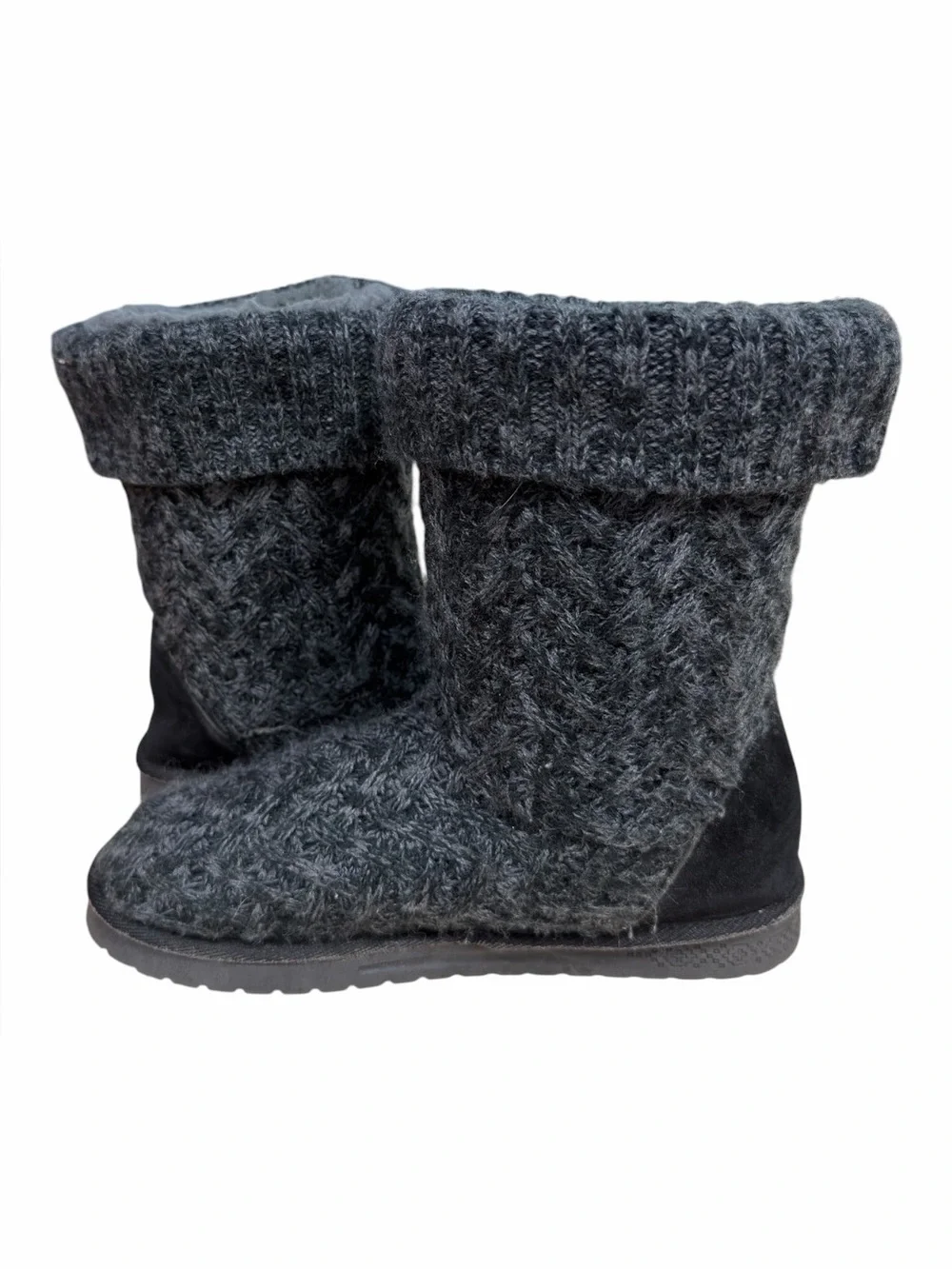 Muk Luks essentials by